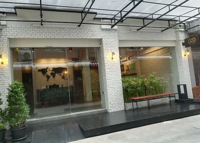 Natee Hostel *
