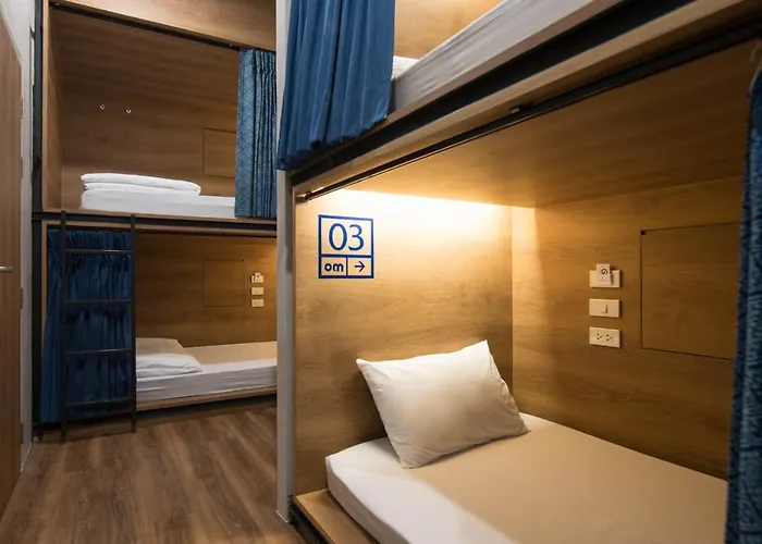 Natee Hostel *